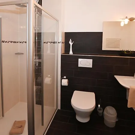 Bernstein Mare Luxor Penthouse 1 *