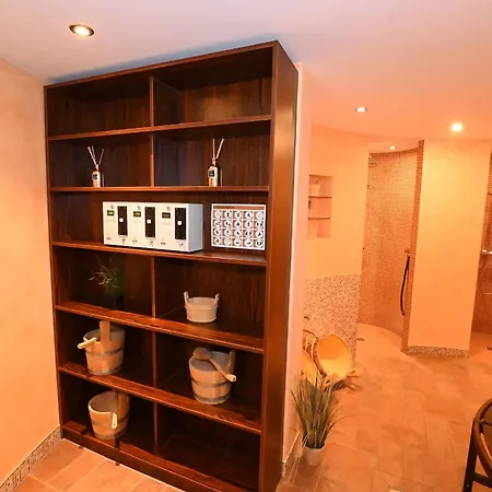 Bernstein Mare Luxor Penthouse 1